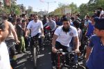 Salman Khan on Bicycle to celebrate car free day in Mumbai on 24th Feb 2013 (30).JPG